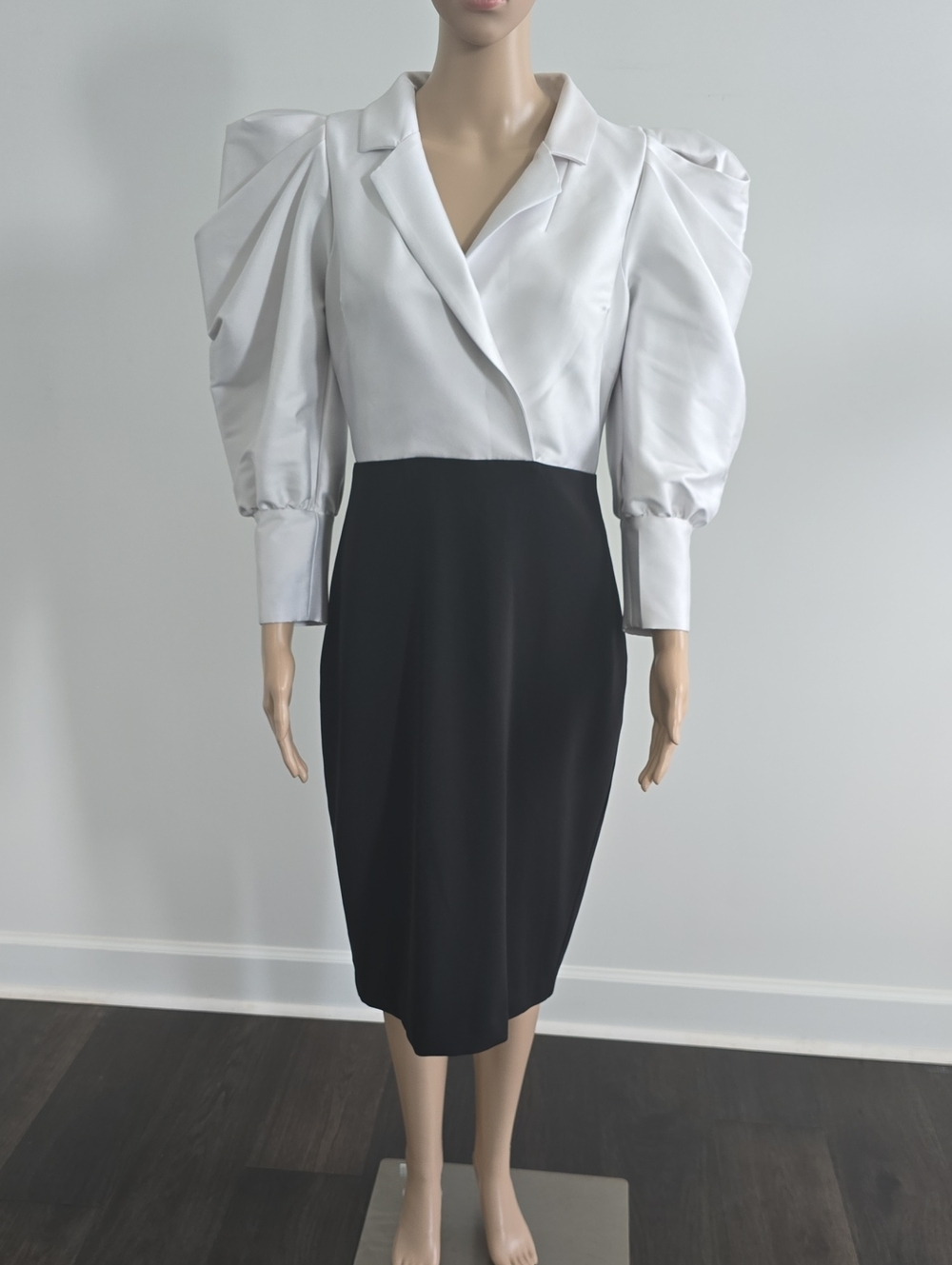 Badgley Mischka Two-Tone Puff-Sleeve Midi Dress - White & Black
